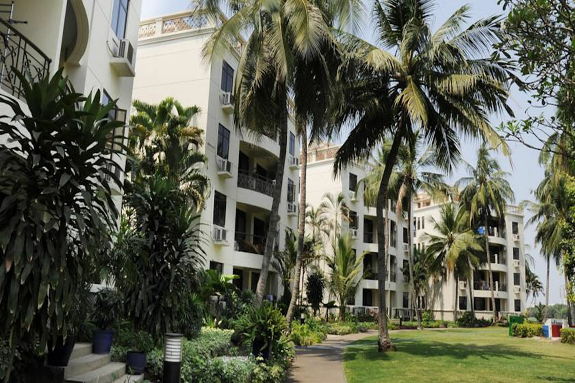 Riverside Serviced Apartments Ho Chi Minh City Exterior photo